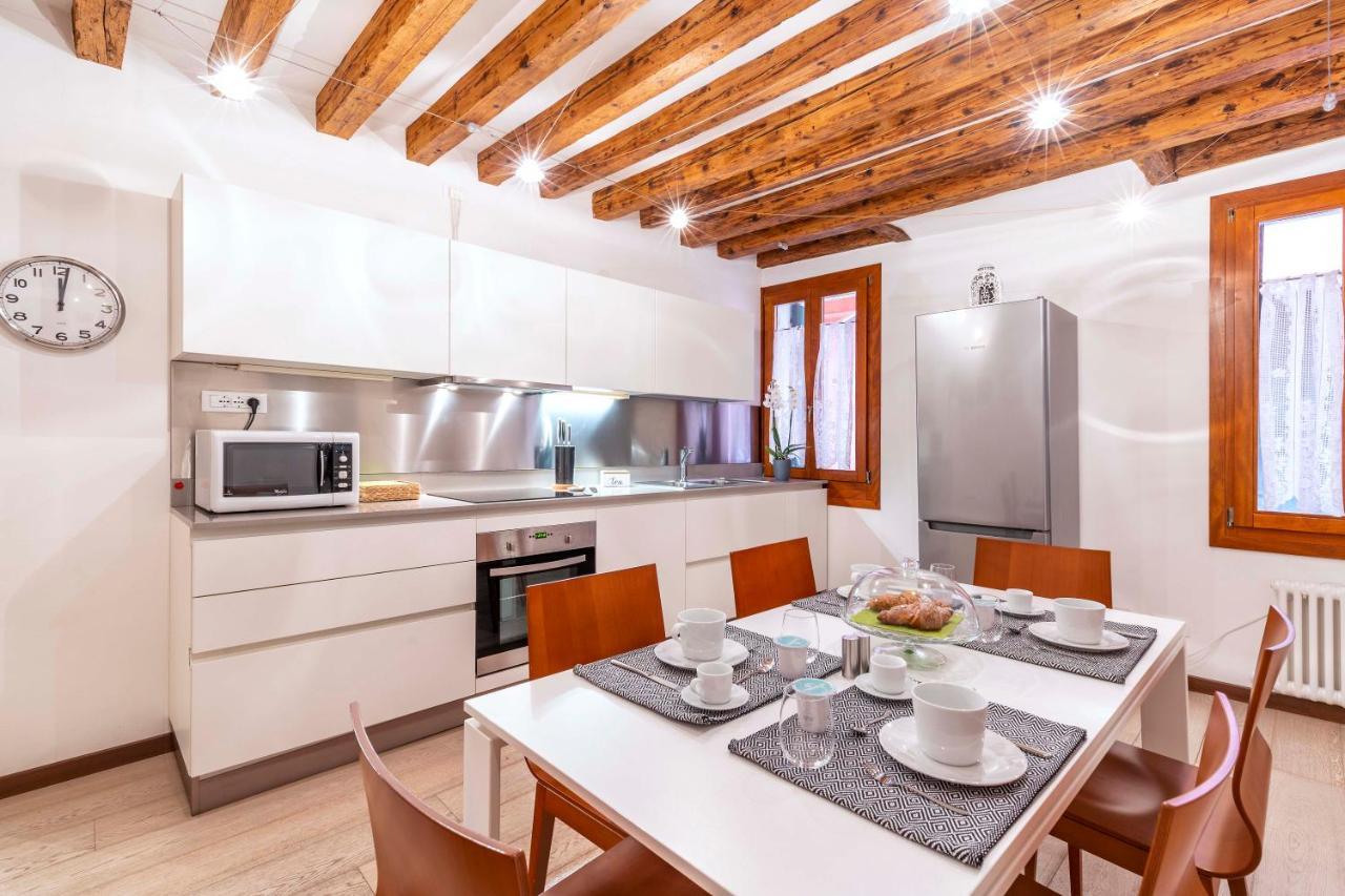 Central Apt Венеция Экстерьер фото